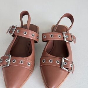 Quince Tan Women's Sandals with Buckle Accents